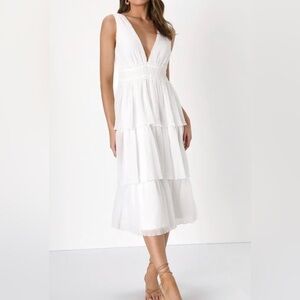 Lulus dreamy mood white Swiss dot tiered midi dress. Polyester. Size Small.